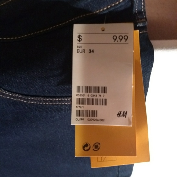 H&M skinny fit jeans (size 34) - Picture 2 of 7
